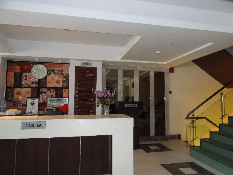Western Court Chandīgarh 外观 照片